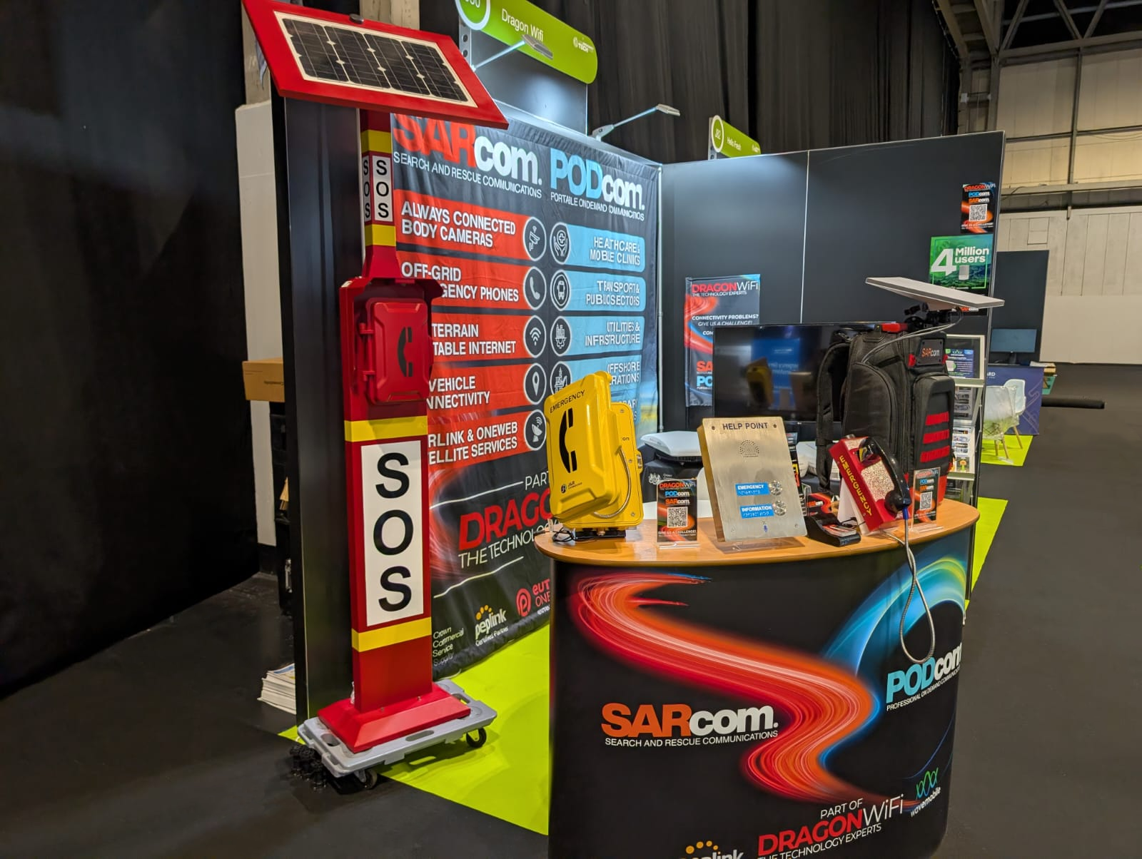 东方骏科应急通信解决方案在伯明翰应急服务展上助力公共安全变革